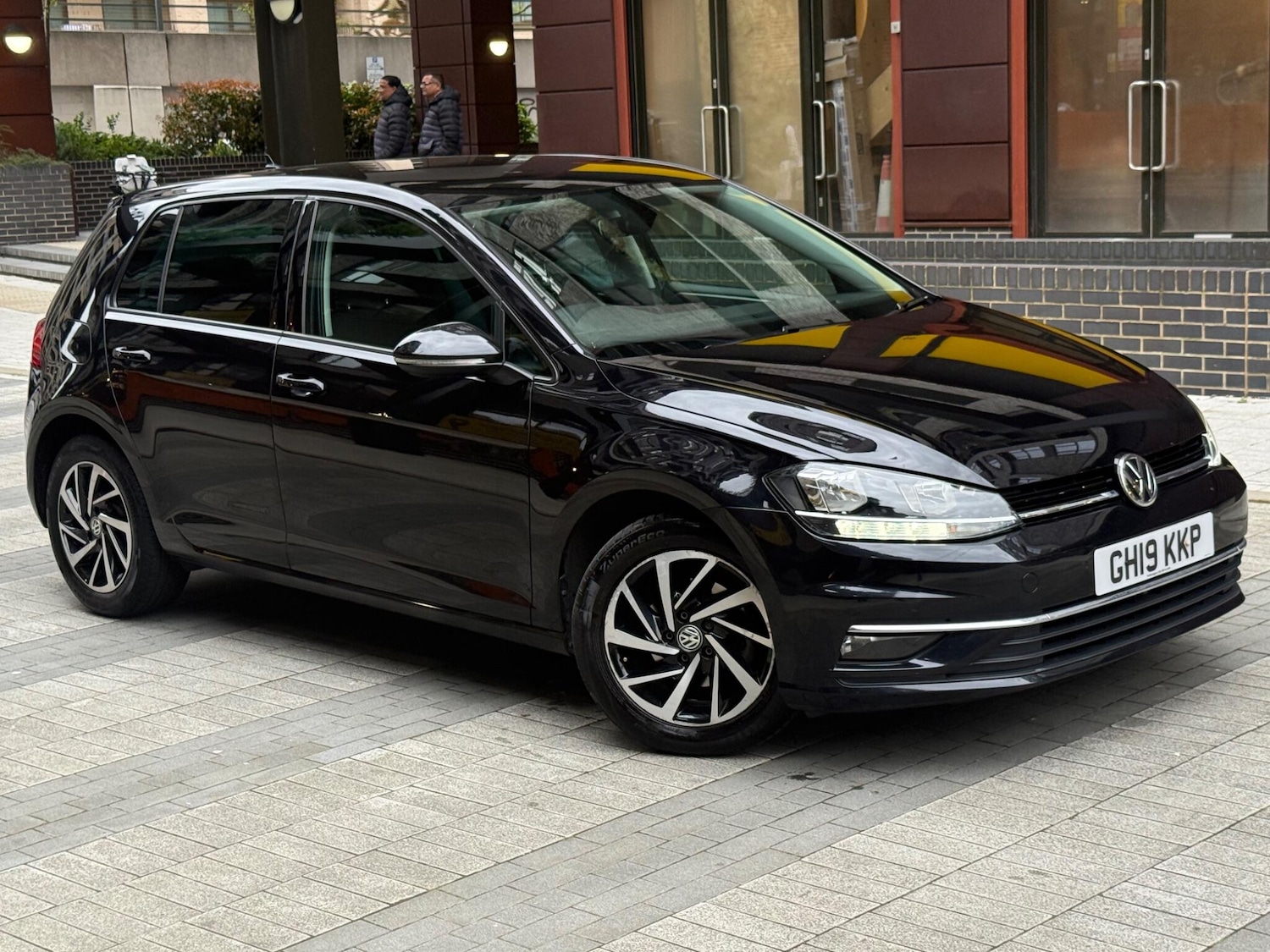 Used Volkswagen Golf 2019 for sale - 78185486: Photo 1