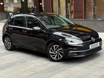 Used Volkswagen Golf 2019 for sale - 78185486: Photo