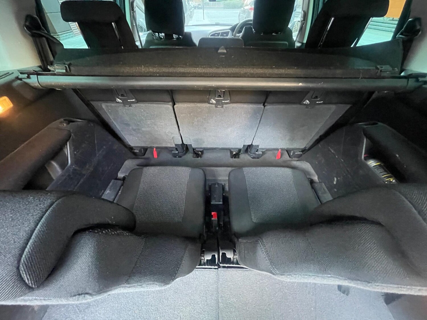 Vehicle 28