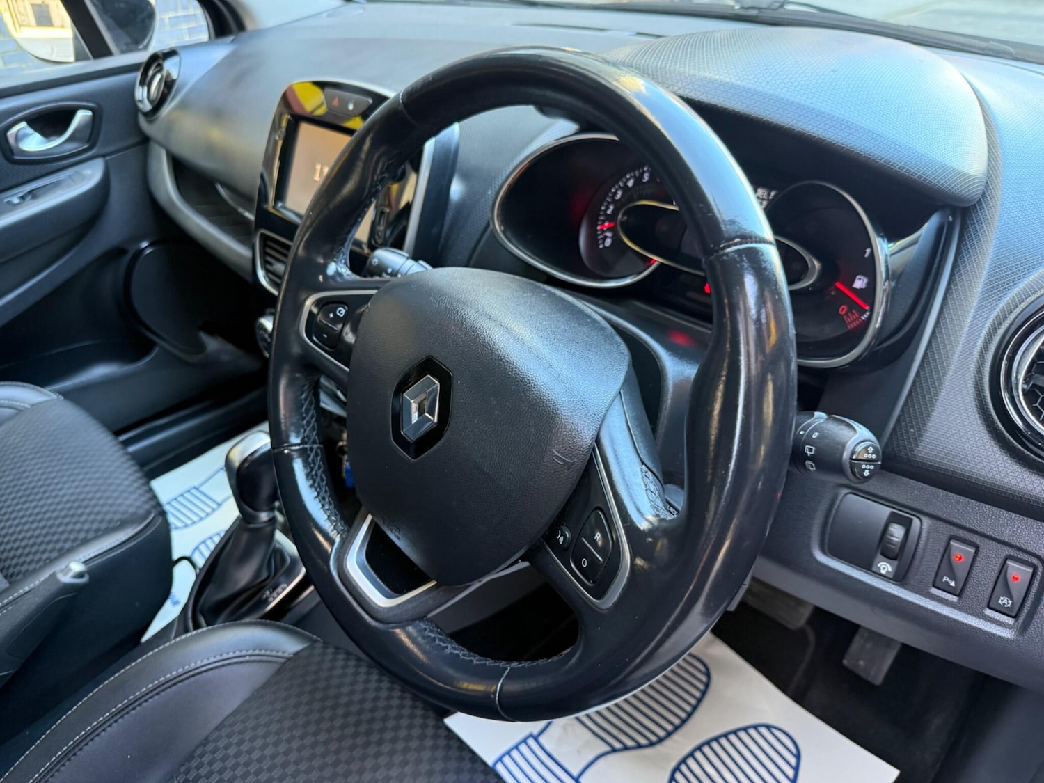 Used Renault Clio 2017 for sale - 78034491: Photo 37