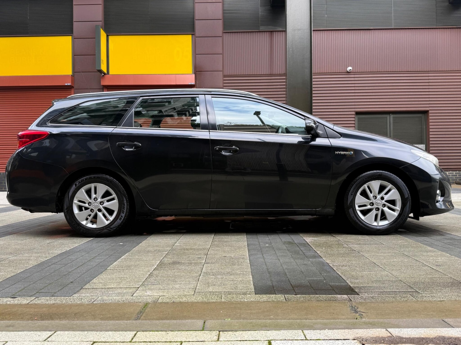 Used Toyota Auris 2015 for sale - 77468892: Photo 2