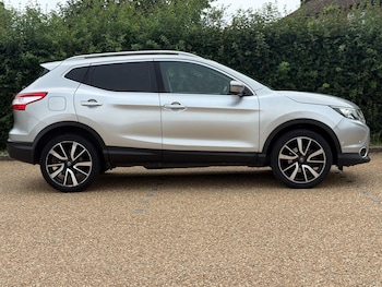 Used Nissan Qashqai 2015 for sale - 79589999: Photo