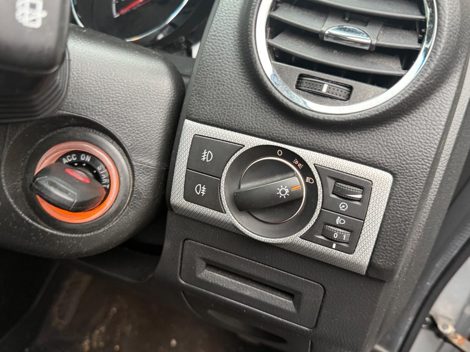 Used Vauxhall Antara for sale - 77853249: Photo 18