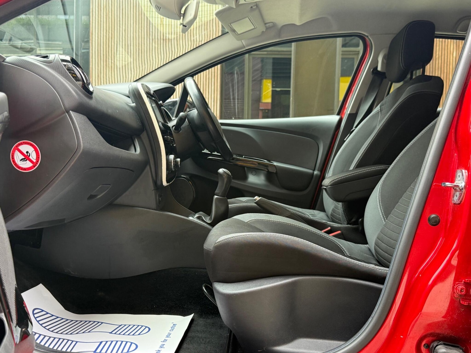 Used Renault Clio 2016 for sale - 77892193: Photo 16