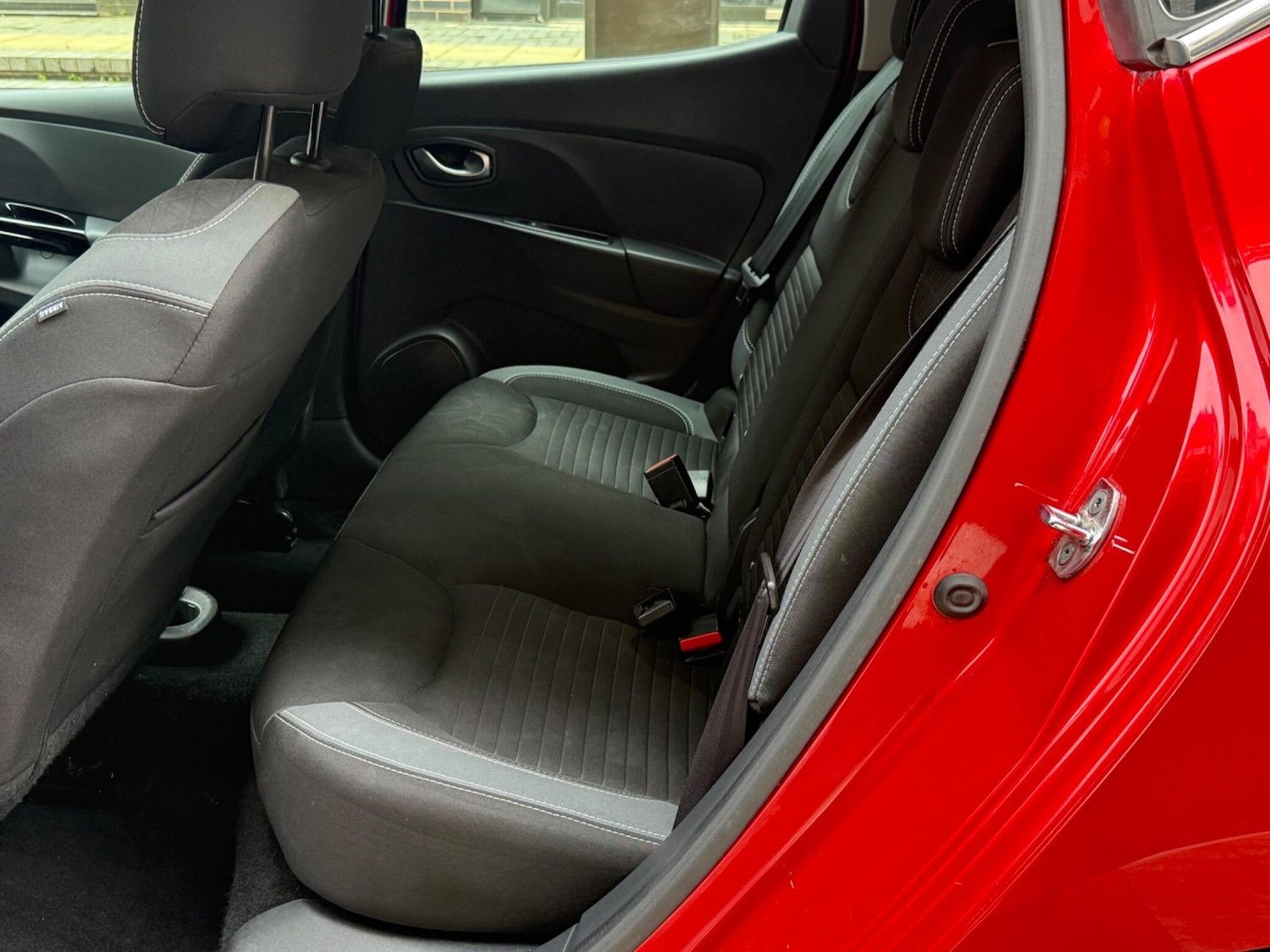 Used Renault Clio 2016 for sale - 77892193: Photo 18