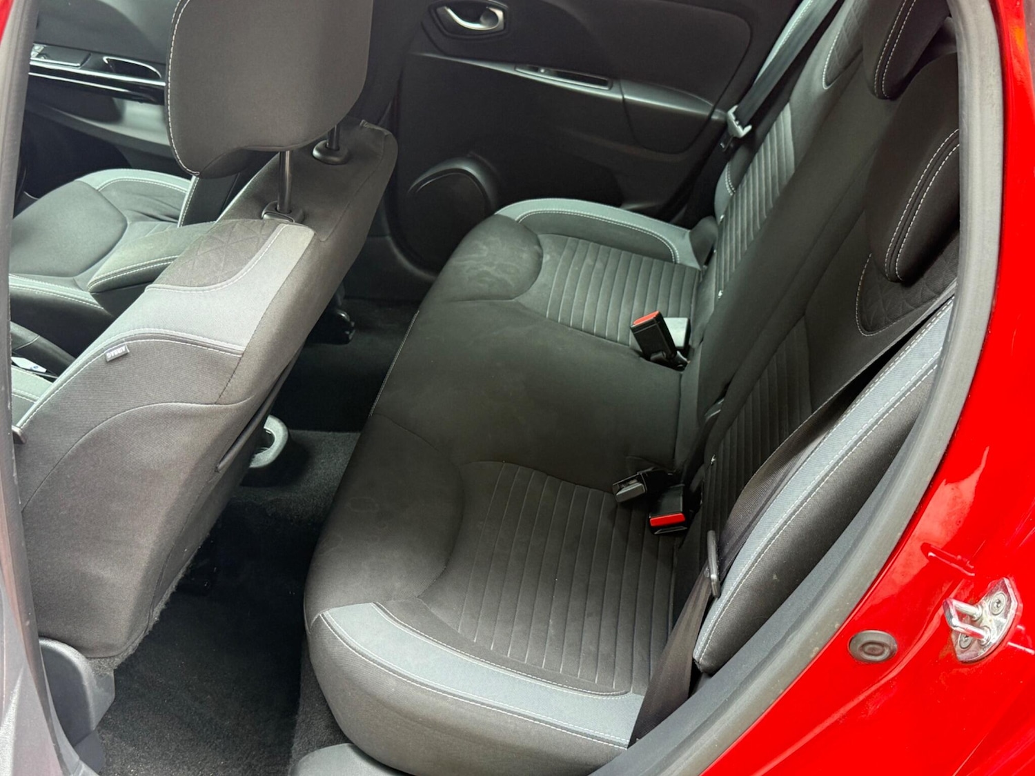 Used Renault Clio 2016 for sale - 77892193: Photo 19