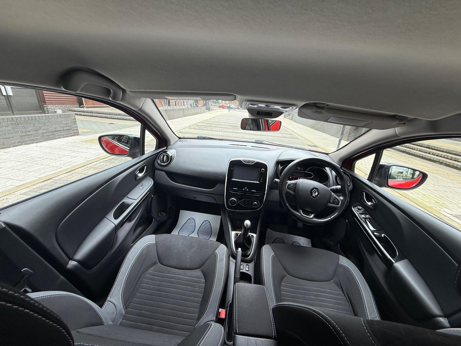 Used Renault Clio 2016 for sale - 77892193: Photo 21