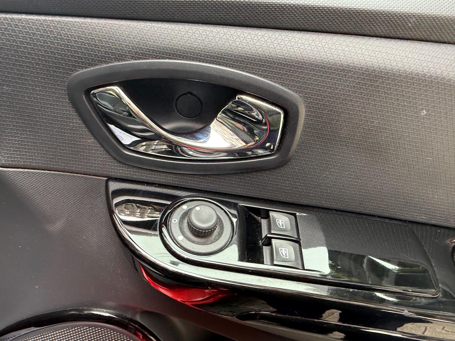 Used Renault Clio 2016 for sale - 77892193: Photo 24