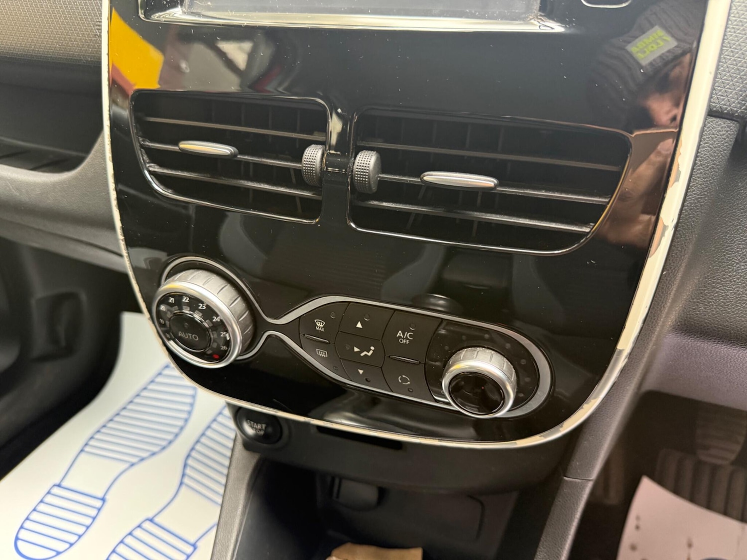 Used Renault Clio 2016 for sale - 77892193: Photo 29