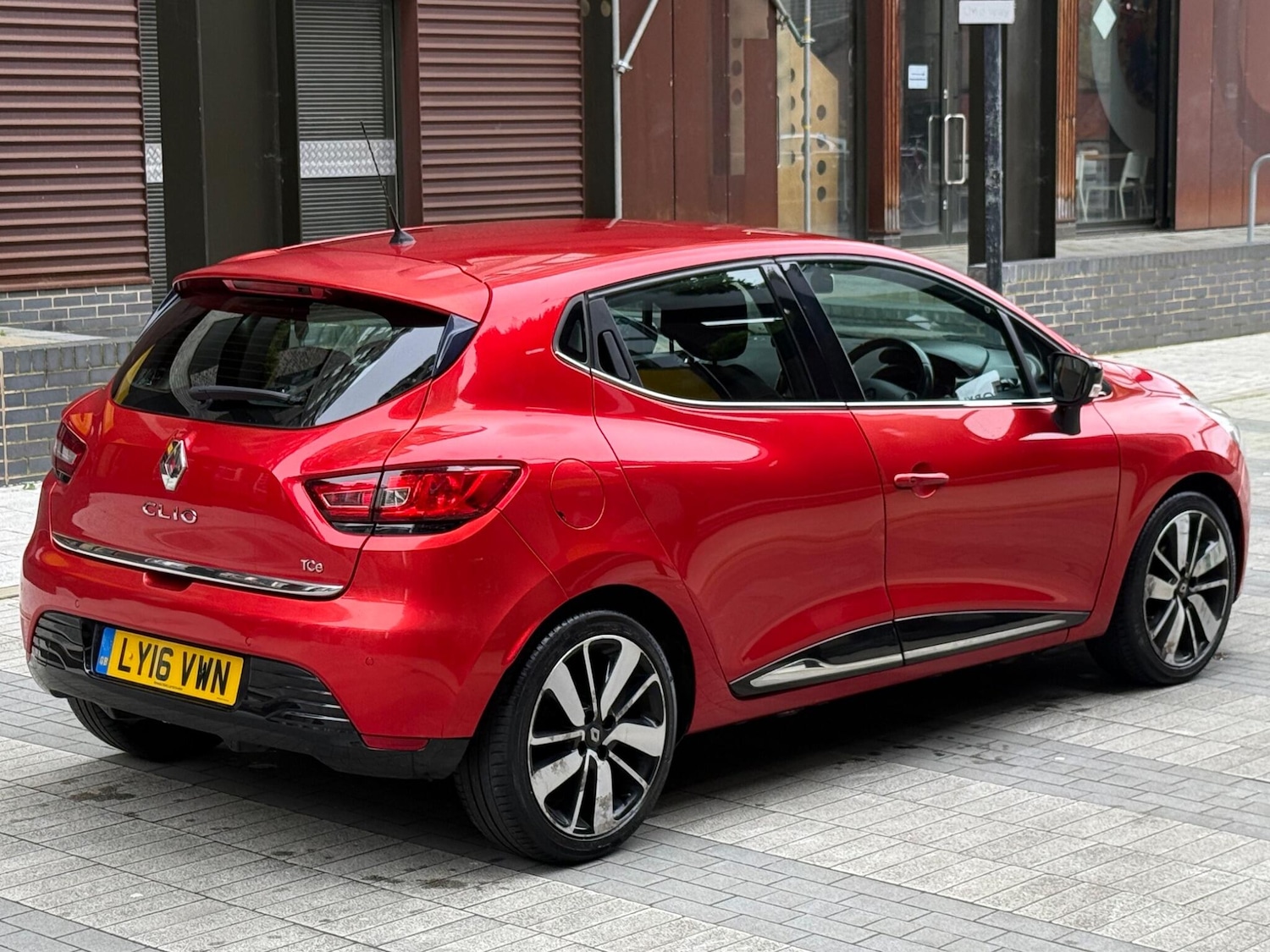 Used Renault Clio 2016 for sale - 77892193: Photo 4