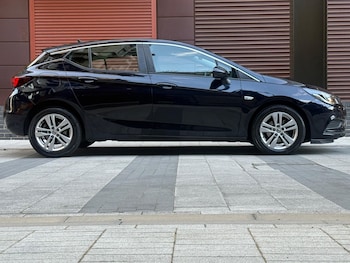 Used Vauxhall Astra 2018 for sale - 79348994: Photo