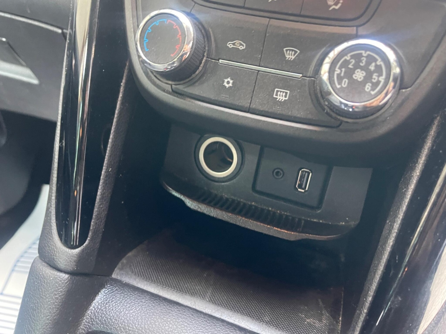 Used Vauxhall Zafira 2014 for sale - 77039692: Photo 36