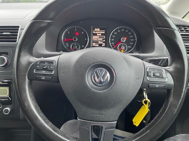 Used Volkswagen Touran 2012 for sale - 76578377: Photo 6