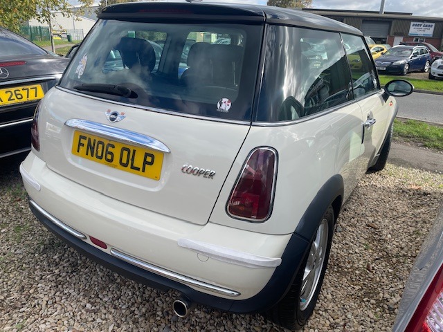 Used MINI Hatch 2006 for sale - 76387144: Photo 4