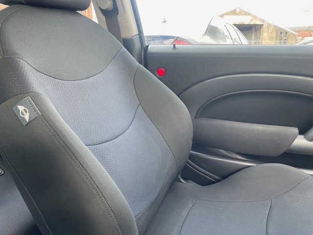 Used MINI Hatch 2006 for sale - 76387144: Photo 8