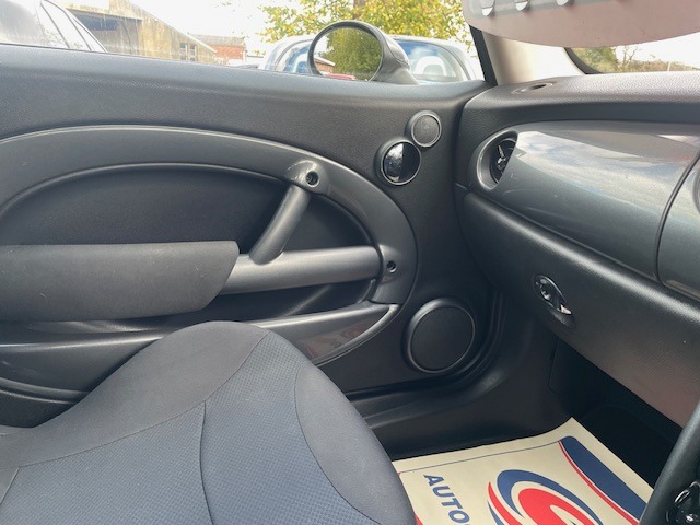 Used MINI Hatch 2006 for sale - 76387144: Photo 9