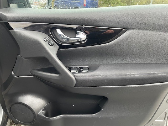 Used Nissan Qashqai 2017 for sale - 76907784: Photo 18