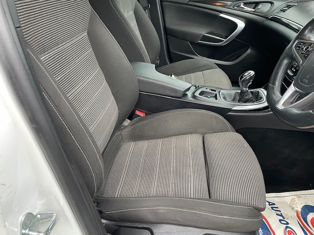 Used Vauxhall Insignia 2014 for sale - 76982945: Photo 17