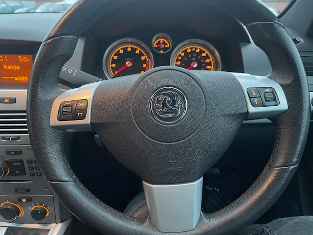 Used Vauxhall Astra 2011 for sale - 77159431: Photo 10