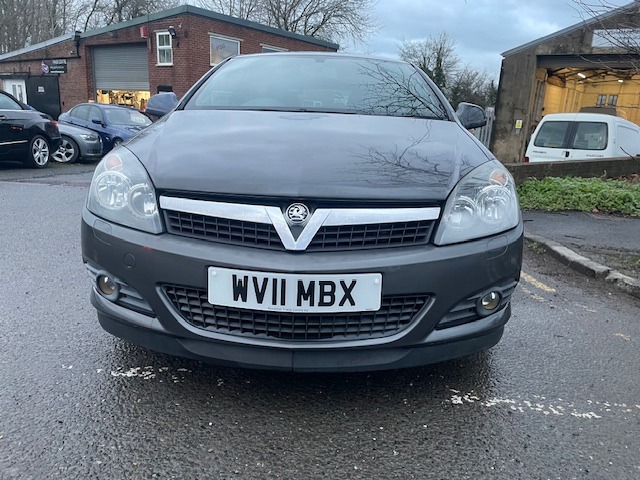 Used Vauxhall Astra 2011 for sale - 77159431: Photo 2