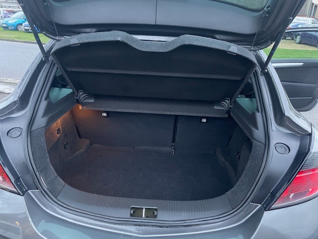 Used Vauxhall Astra 2011 for sale - 77159431: Photo 8