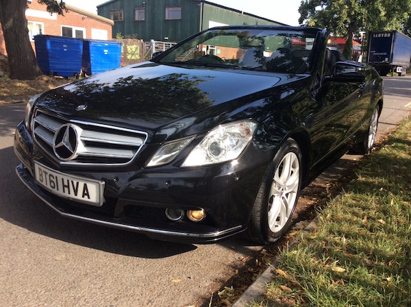 Used Mercedes-Benz E Class 2011 for sale - 67802181: Photo 2