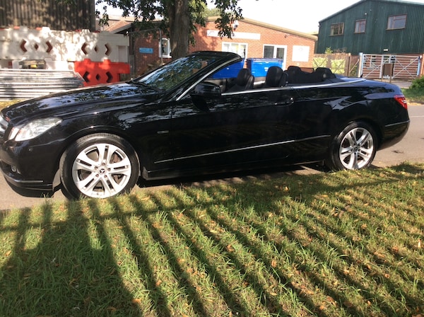 Used Mercedes-Benz E Class 2011 for sale - 67802181: Photo 6