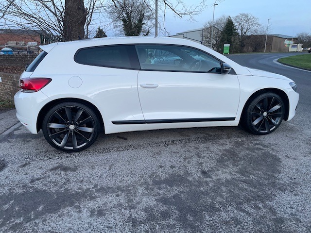 Used Volkswagen Scirocco 2010 for sale - 77128315: Photo 5