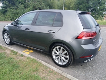 Used Volkswagen Golf 2017 for sale - 79004283: Photo