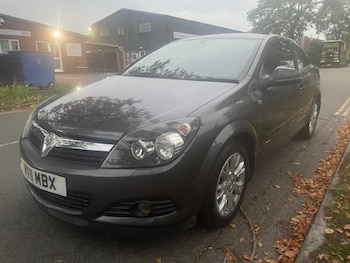 Used Vauxhall Astra 2011 for sale - 76257968: Photo 3