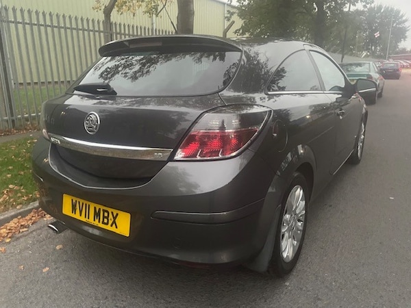 Used Vauxhall Astra 2011 for sale - 76257968: Photo 6