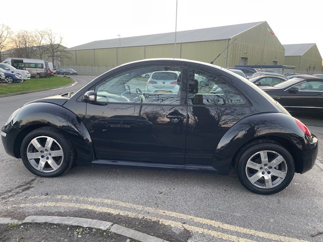 Used Volkswagen Beetle 2010 for sale - 77005562: Photo 5