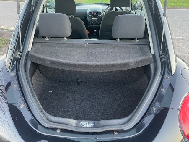 Used Volkswagen Beetle 2010 for sale - 77005562: Photo 8