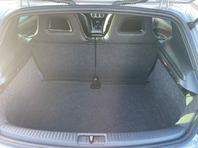 Used Volkswagen Scirocco 2009 for sale - 77125966: Photo 10