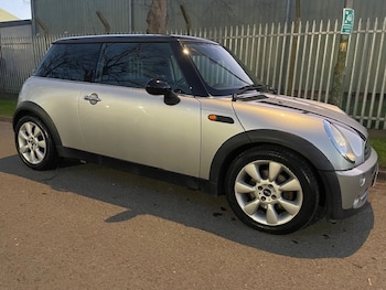 Used MINI Hatch 2005 for sale - 78070749: Photo