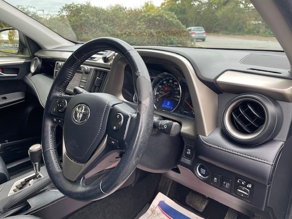 Used Toyota RAV4 2013 for sale - 76313310: Photo 17