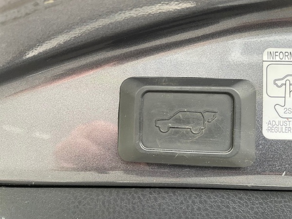 Used Toyota RAV4 2013 for sale - 76313310: Photo 27