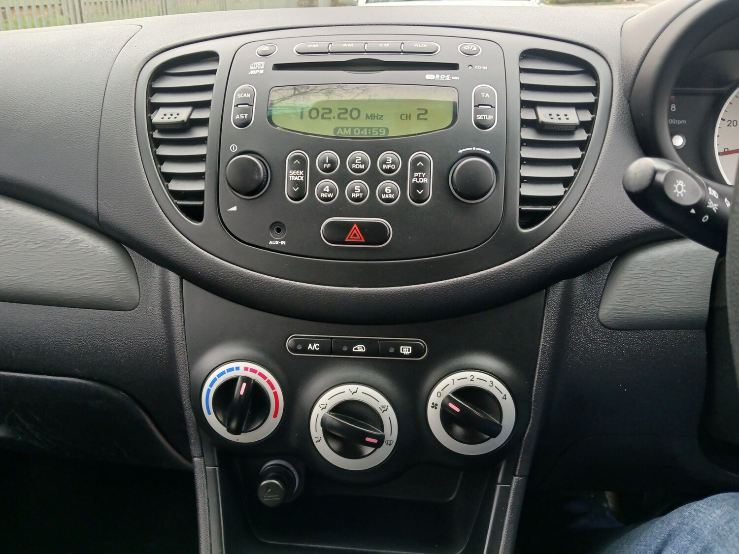 Used Hyundai i10 2010 for sale - 77917527: Photo 12