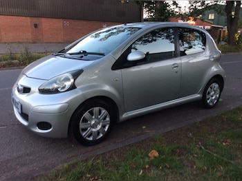 Used Toyota AYGO 2011 for sale - 76058341: Photo