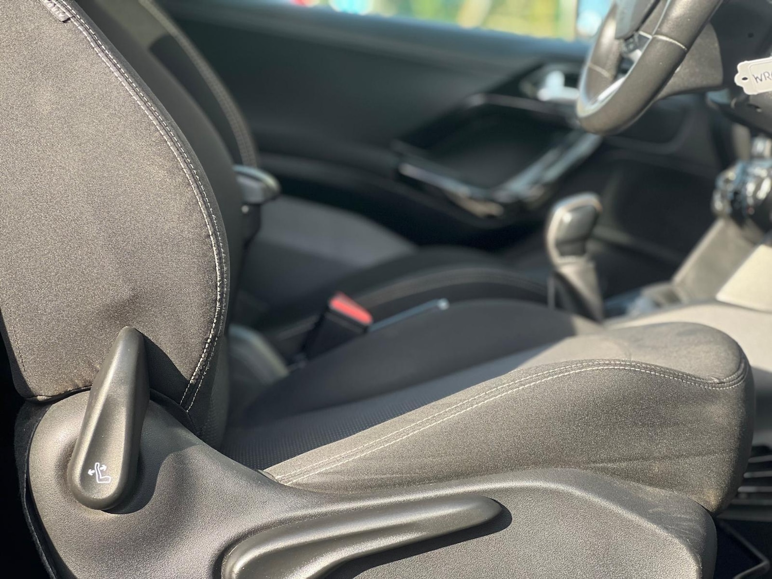 Used Peugeot 208 2017 for sale - 78156726: Photo 13