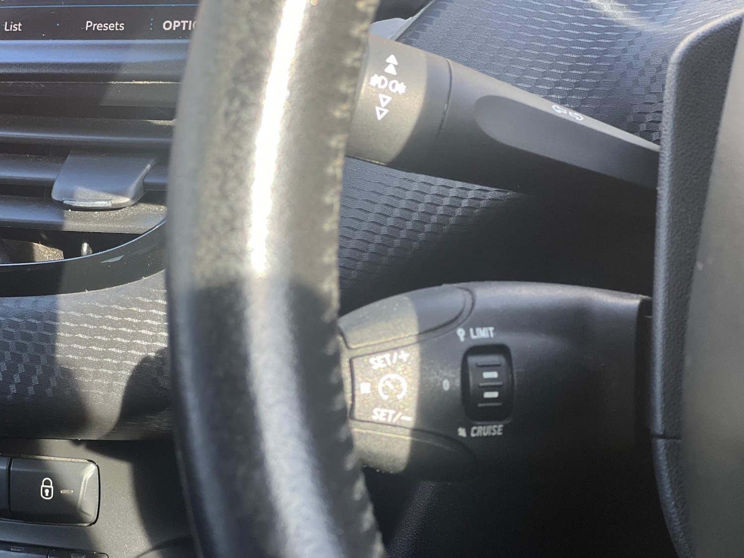 Used Peugeot 208 2017 for sale - 78156726: Photo 39