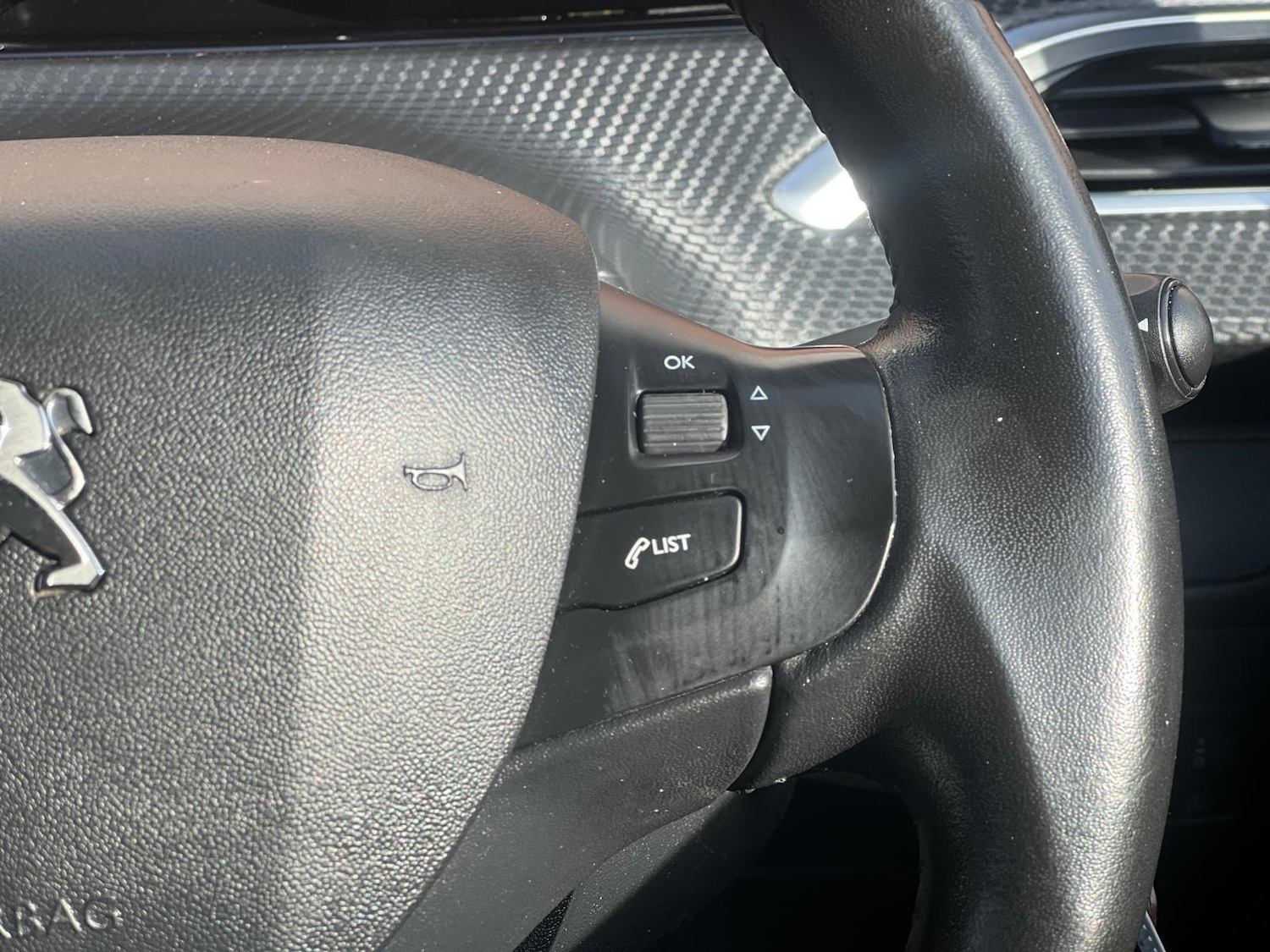 Used Peugeot 208 2017 for sale - 78156726: Photo 42