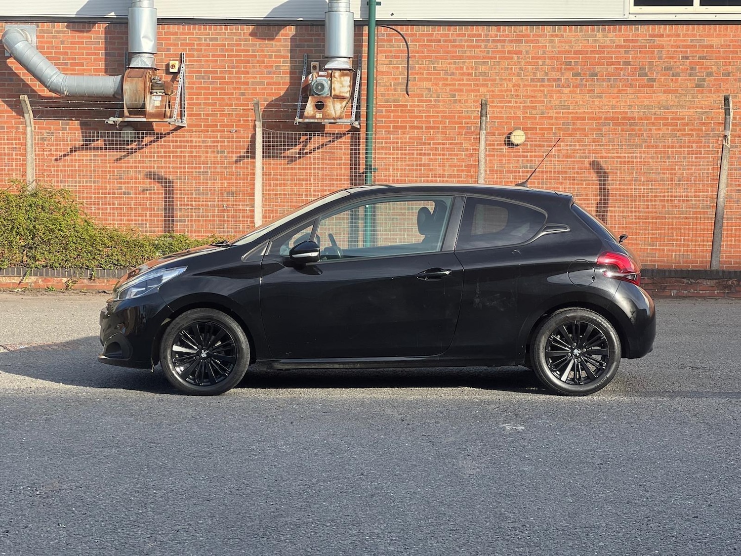 Used Peugeot 208 2017 for sale - 78156726: Photo 7