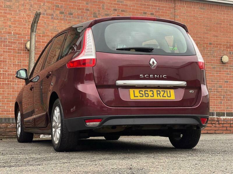 Used Renault Grand Scenic for sale - 77768631: Photo 2