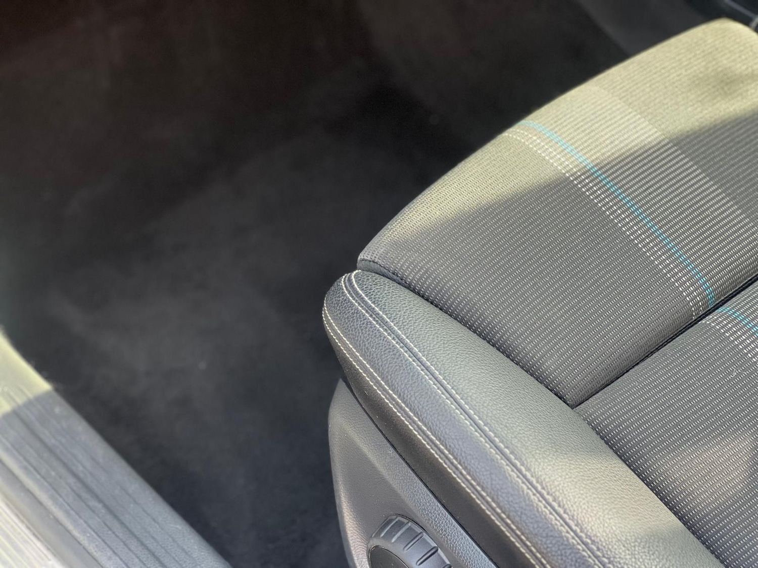 Used Mercedes-Benz CLA 2016 for sale - 78127847: Photo 36