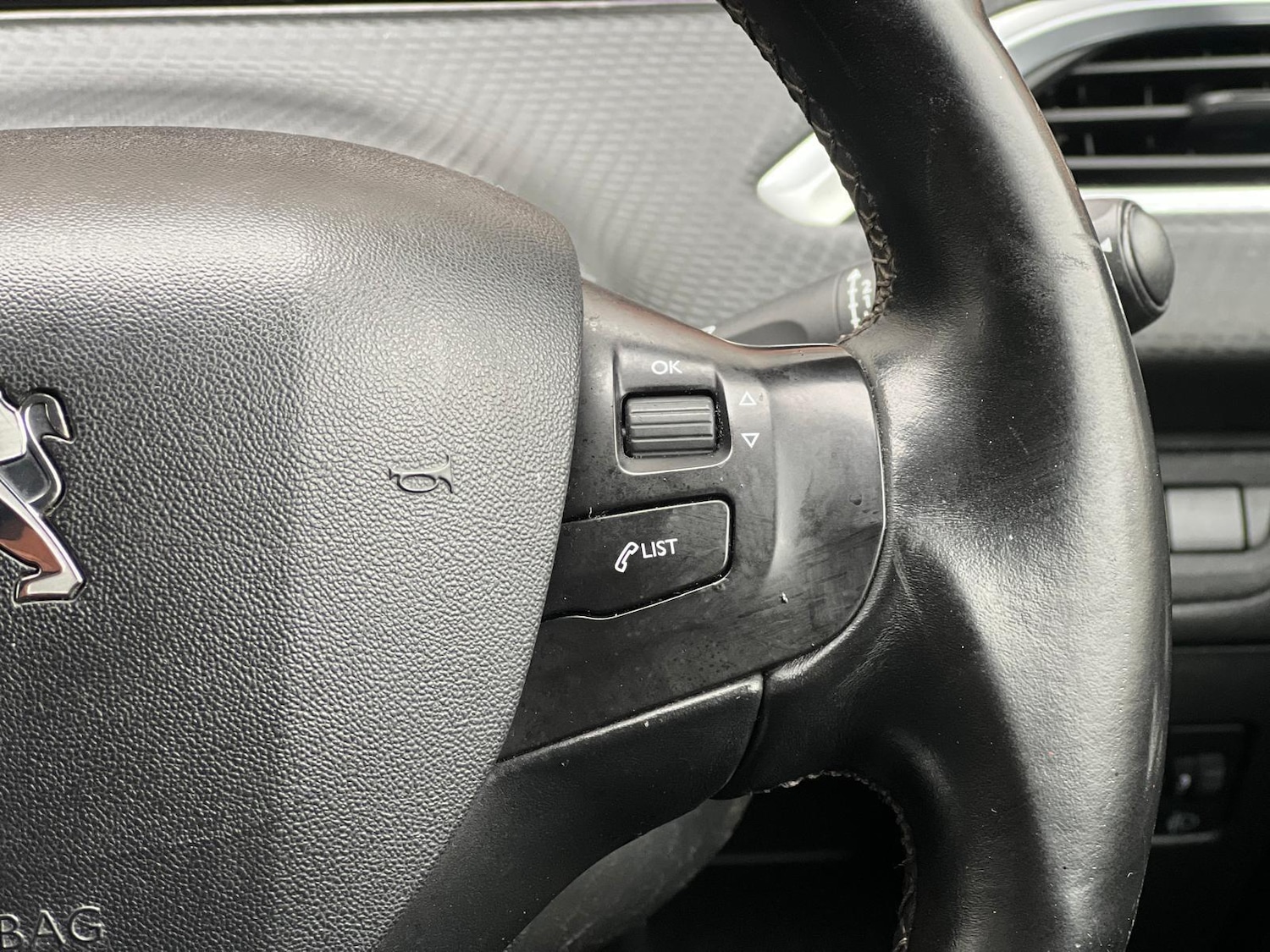 Used Peugeot 208 for sale - 77769443: Photo 44