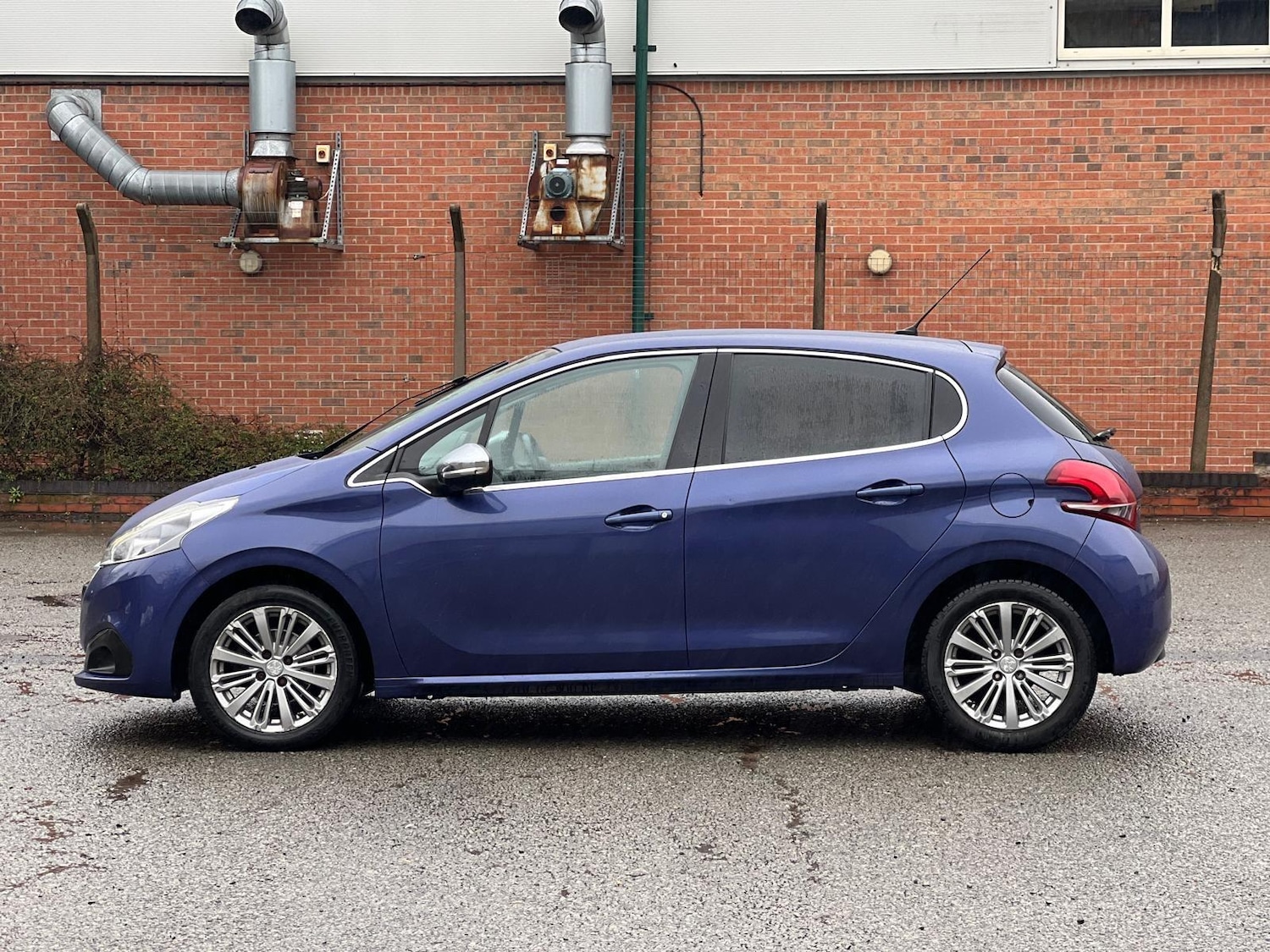 Used Peugeot 208 for sale - 77769443: Photo 7