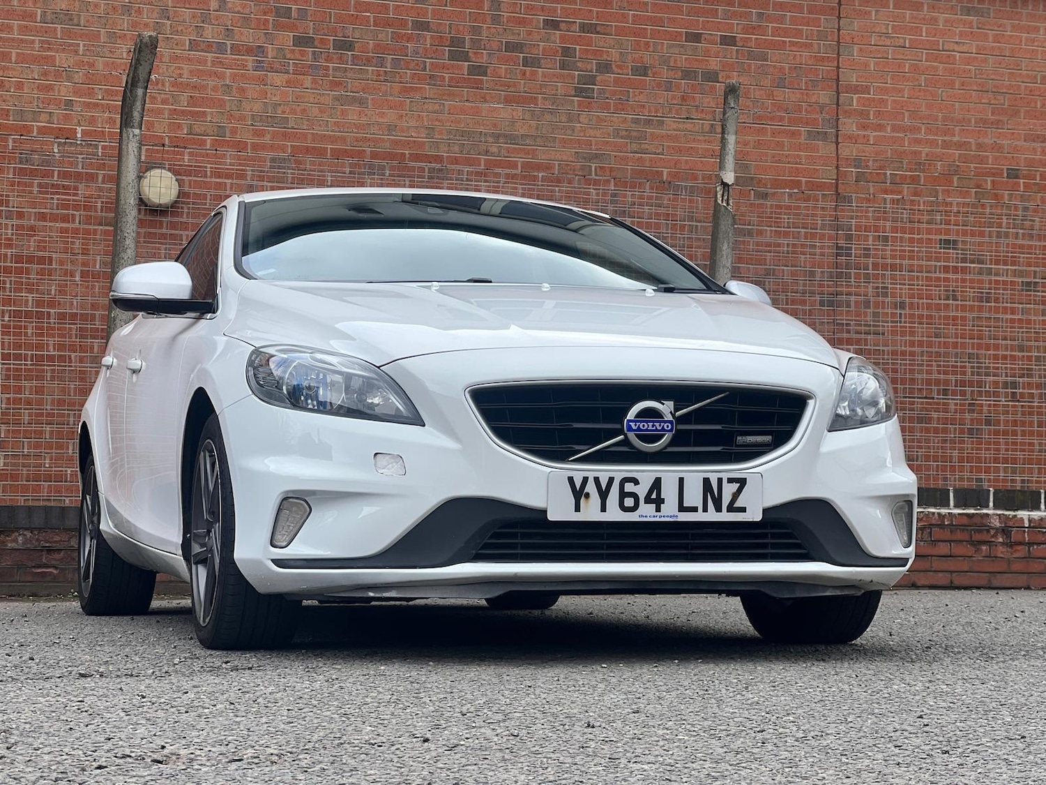 Used Volvo V40 2014 for sale - 77898213: Photo 25