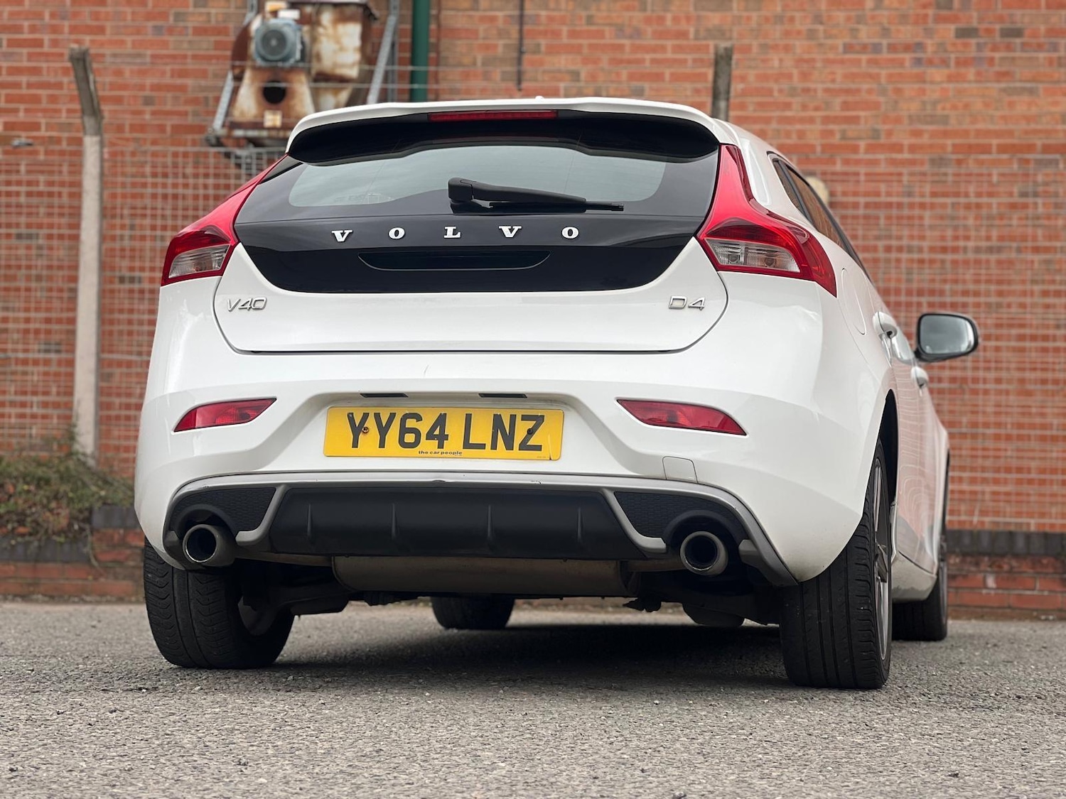 Used Volvo V40 2014 for sale - 77898213: Photo 29