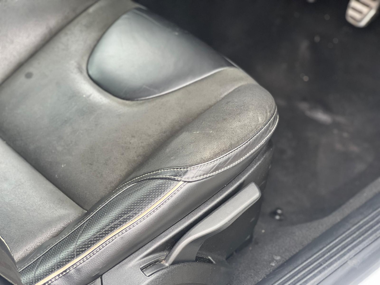 Used Volvo V40 2014 for sale - 77898213: Photo 32